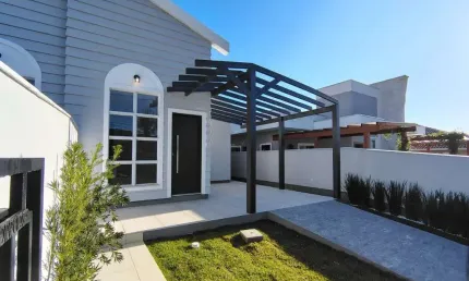 Casa com 3 quartos à venda em Fundos, Biguaçu  por R$ 540.000