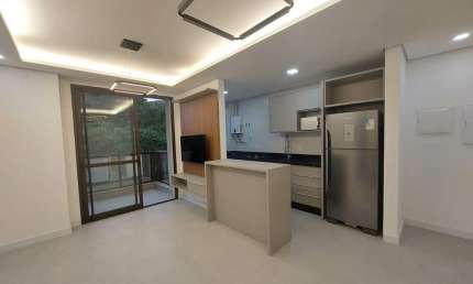 Apartamento com 2 quartos para alugar na Praia de Palmas, Governador Celso Ramos  por R$ 4.900