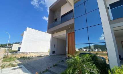 Casa em condomínio fechado com 3 quartos para alugar em Deltaville, Biguaçu  por R$ 5.500