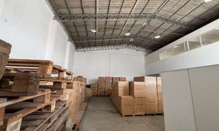 Barracão / Galpão / Depósito à venda no Ipiranga, São José  por R$ 1.590.000
