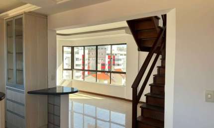 Apartamento com 3 quartos à venda no Coqueiros, Florianópolis  por R$ 1.100.000