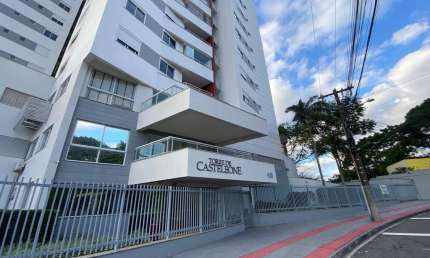Apartamento com 2 quartos para alugar no Capoeiras, Florianópolis  por R$ 3.500