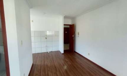 Apartamento com 2 quartos para alugar em Fundos, Biguaçu  por R$ 1.300