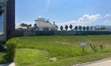 Terreno em condomínio fechado à venda em deltaville, biguaçu  por r$ 230.000