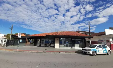 Sala comercial para alugar no centro, biguaçu  por r$ 18.000