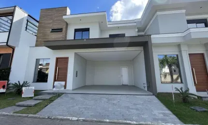 Casa em condomínio fechado com 3 quartos à venda em Deltaville, Biguaçu  por R$ 1.200.000