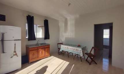 Kitnet / Stúdio para alugar na Serraria, São José  por R$ 1.200