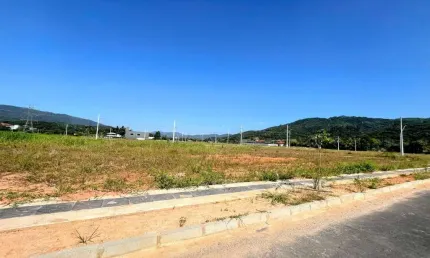 Terreno à venda no Loteamento Santa Catarina, Biguaçu  por R$ 195.000