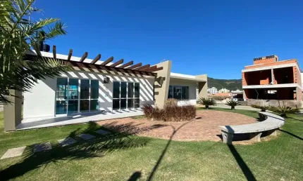Terreno à venda em Deltaville, Biguaçu  por R$ 230.000