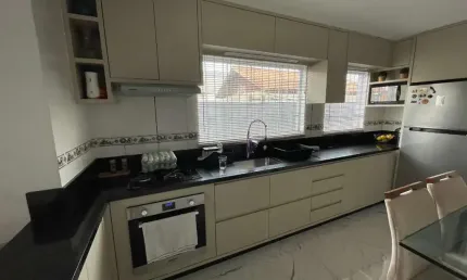 Apartamento com 2 quartos à venda em Rio Caveiras, Biguaçu  por R$ 375.000