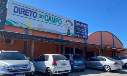 Sala comercial para alugar no Ipiranga, São José  por R$ 1.200