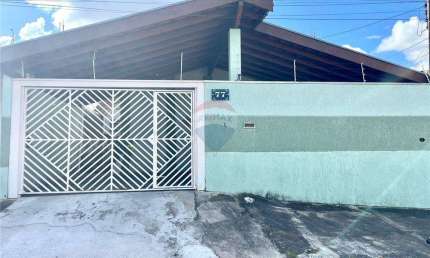 Casa com 3 quartos à venda na Rua Prefeito Carlos Franco de Faria, 77, CDHU, Mogi Mirim