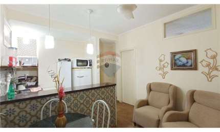 Lindo apartamento com dois dormitórios sendo uma suíte.