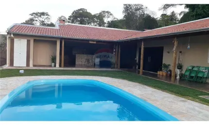 BELÍSSIMA CHÁCARA COM 2600M², PERTINHO DO RESTAURANTE DO AMADEU EM MOGI MIRIM.  (aceita permuta com imóvel de menor valor)