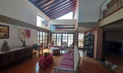 Casa Espetacular em Mogi Guaçu: Conforto e Elegância
