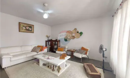 Casa com 177m², com 3 dormitórios e 3 banheiros, por r$ 419.990,00 na santa cruz em mogi mirim/sp.