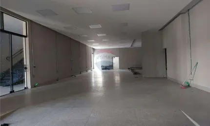 Ponto comercial para alugar na Praça Padre Armani, 42, Centro, Mogi Guaçu