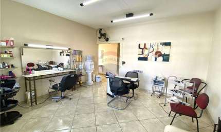 Casa sobrado, 5 dormitórios, 2 banheiros,1 vaga, 202,58 m² por R$ 799.000,00 - Centro - Itapira/SP