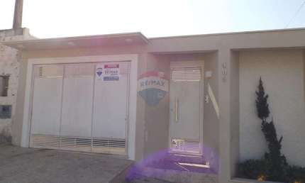 Casa á venda 200m² no conjunto Habitacional Hélio Nicolai