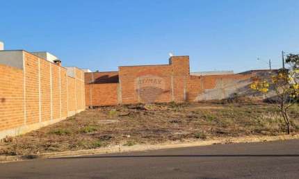 Terreno a venda no Portal das Andorinhas em Estiva Gerbi SP 239m²