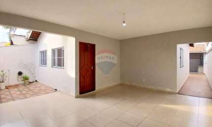 Casa dos Seus Sonhos em Penha do Rio do Peixe, com 3 dormitórios!