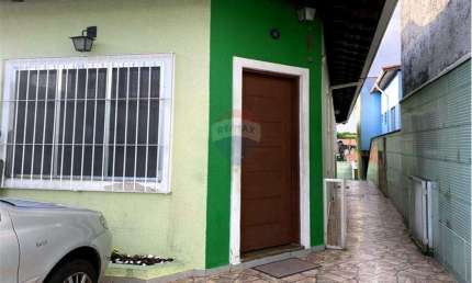 Casa em City Bussocaba Osasco -  4 quartos, sendo 2 suítes, 2 vagas de garagem, churrasqueira- Aceita Permuta