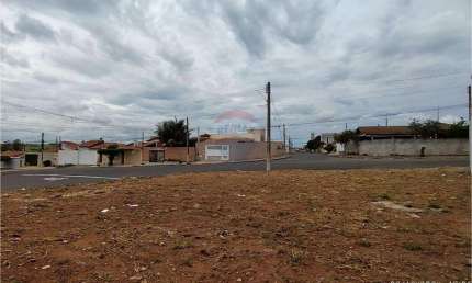 Terreno à venda no Parque São José, Estiva Gerbi 