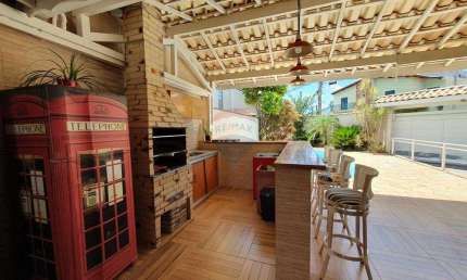 Casa com 4 quartos à venda na Rua Portugal, 67, Santa Cruz, Jaguariúna