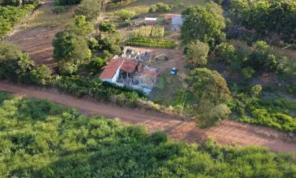 Vende-se Sitío 3.000m² Jd. Aeroporto - Mogi Mirim/SP