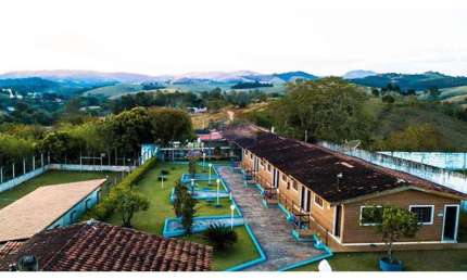 POUSADA A VENDA EM SOCORRO S.P. COM 21 CHALÉS, 1155 ² ÁREA CONSTRUÍDA E 4759 ² AREA TOTAL