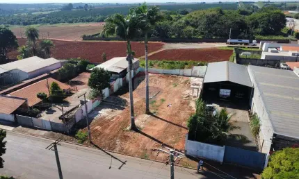 Terreno comercial à venda no Centro, Conchal 