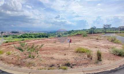 Terreno no Bosque dos Itamaracás, 170 m2 de esquina, no Alto, R$99.900