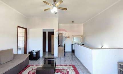 Casa sobrado com salão comercial à Venda no Bairro Nova Jaguariúna, em Jaguariúna por R$ 495.000,00