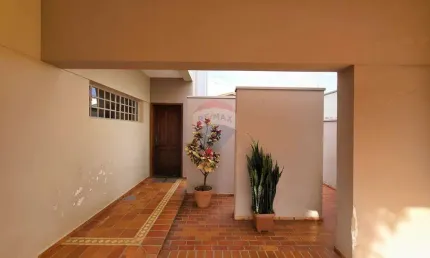 Casa à venda em mogi guaçu  - jardim jacira - 3 quartos (1 suíte) - ac: 198,86m²
