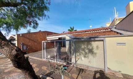 Residência Espaçosa no Centro de Mogi Mirim: Conforto e Praticidade em Cada Cômodo