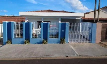 Casa à venda em Mogi Guaçu - Bairro Jardim Guaçuano - 3 quartos (1 suíte)