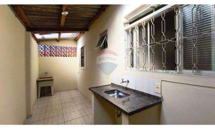 Casa com 2 quartos para alugar no Jardim Ipê Pinheiro, Mogi Guaçu 
