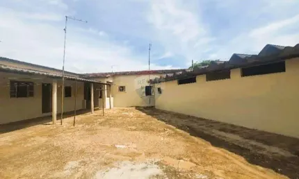 Casa com 3 quartos à venda na Rua Milton José César Rezende, 821, Centro, Aguaí