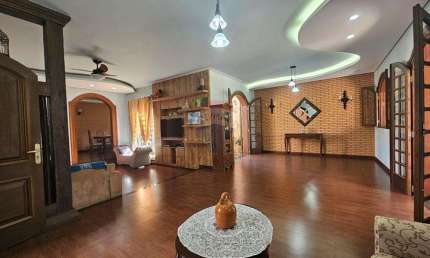 Casa de Alto Padrão à Venda no Centro de Itapira - Ao Lado do Parque Juca Mulato