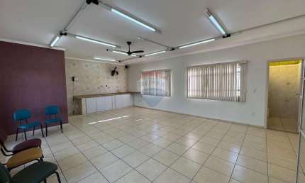 Duas Salas para locação/ Total 70 m², com Dois Banheiros - Centro