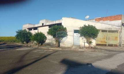 Casa com 2 quartos para alugar na Rua Jandira Baptista Bueno Ferreira, 270, Jardim Furlan, Estiva Gerbi