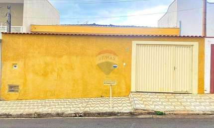Casa com 3 dormitórios e suíte à venda, 250 M² por R$ 450.000 - Prados - Itapira/SP