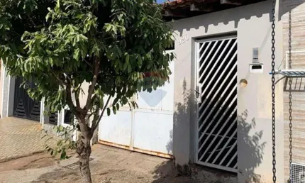 Casa com 2 quartos à venda na Rua Arthur Bernardes, 920, Jardim Itamaracá, Itapira