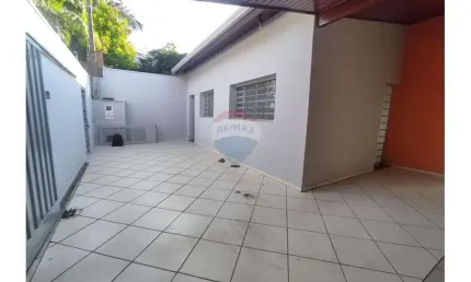 Casa com 3 quartos para alugar na Vila São José, Mogi Mirim 