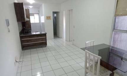 Apartamento com 2 dormitórios localizado a 1100 metros do Expocentro Júlio Tedesco