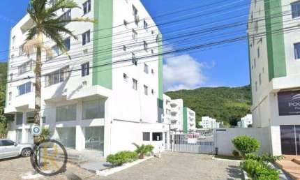 Apartamento com 2 dormitórios no Residencial Villa dos Cedros em Camboriú