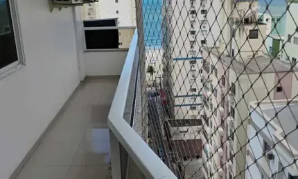 Apartamento mobiliado, quadra-mar no coração de bc - 100 metros do mar