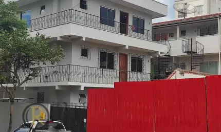 Predinho com 6 apartamentos, todos locados gerando renda no bairro das Nações
