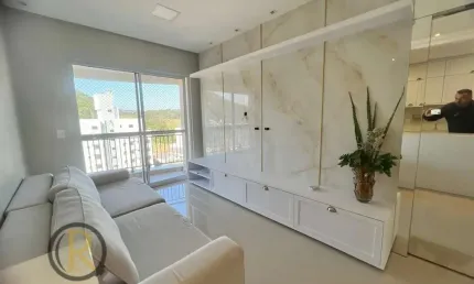 Apartamento semi-mobiliado com 2 suítes e 2 vagas localizado a 3 minutos da Barra Sul