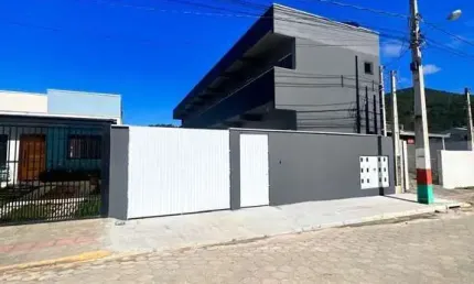 Apartamento localizado a 900m do komprão atacadista no bairro cedro